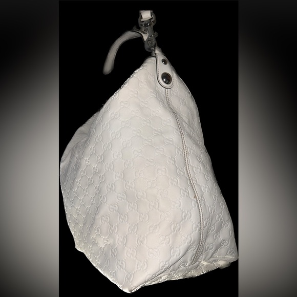 Gucci White Guccissima
Leather Icon Bit Large Hobo. - Picture 11 of 14